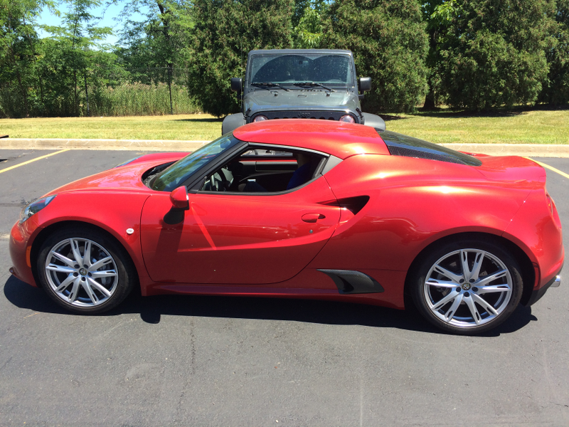 Illustration for article titled Alfa Romeo 4C Picture Dump